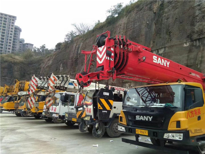 方城县吊车出租按什么计费？台班费、单次费、里程费怎么算？